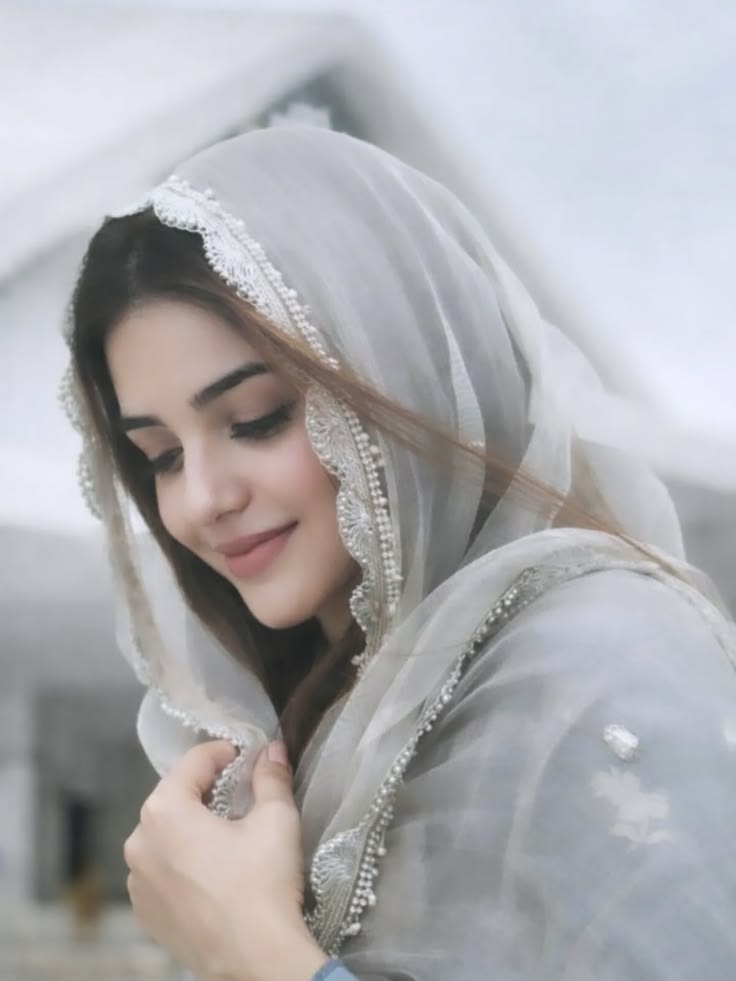 Nur Khan